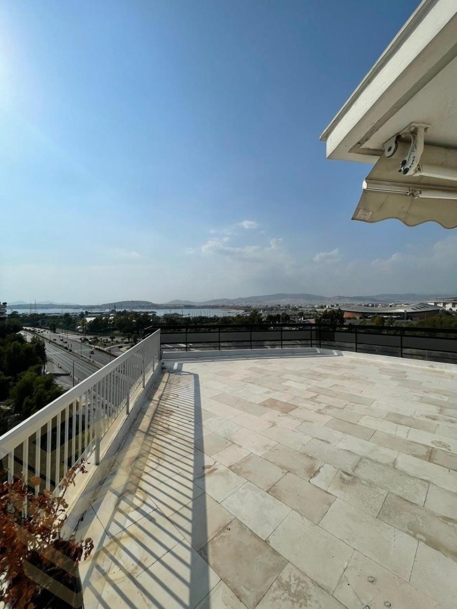 (For Sale) Residential Penthouse || Athens South/Palaio Faliro - 85 Sq.m, 2 Bedrooms, 400.000€ 