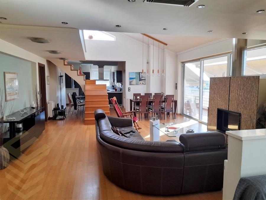 (For Sale) Residential Apartment || Athens South/Palaio Faliro - 167 Sq.m, 3 Bedrooms, 650.000€ 