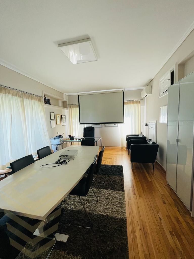 (zur Vermietung) Gewerbeimmobilien Geschäftsstelle/Büro || Athens North/Kifissia - 190 m², 5.500€ 