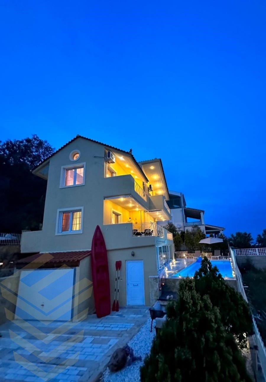 (Προς Πώληση) Κατοικία Μονοκατοικία || Ανατολική Αττική/Κερατέα - 160 τ.μ, 4 Υ/Δ, 450.000€ 