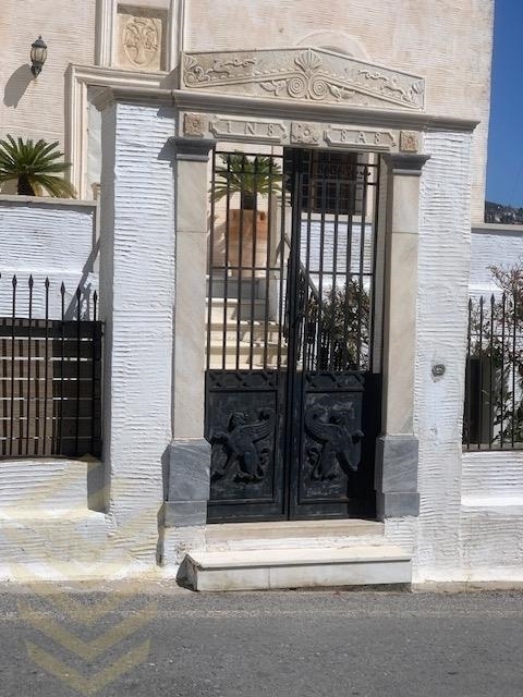 (Προς Πώληση) Κατοικία Βίλα || Κυκλάδες/Άνδρος-Κόρθιο - 365 τ.μ, 5 Υ/Δ, 1.400.000€ 