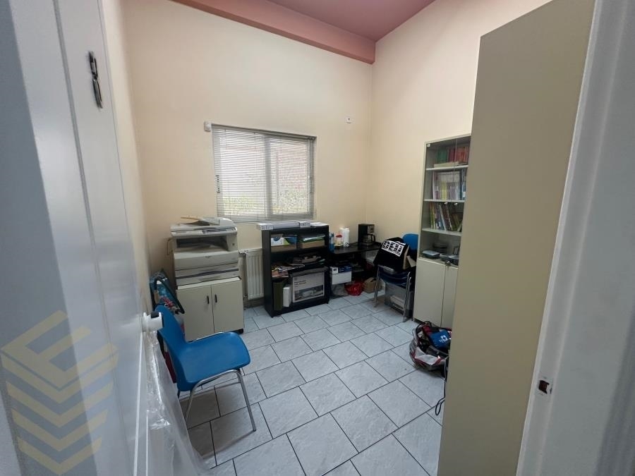 (Προς Ενοικίαση) Επαγγελματικός Χώρος Γραφείο || Αθήνα Νότια/Γλυφάδα - 100 τ.μ, 950€ 