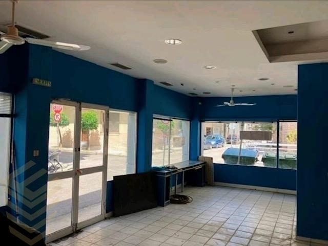 (Zum Verkauf) Gewerbeimmobilien Geschäft || Piraias/Piraeus - 90 m², 140.000€ 